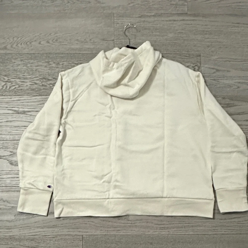Champion Off-White Hoodie with Classic Logo - Picture 3 of 4